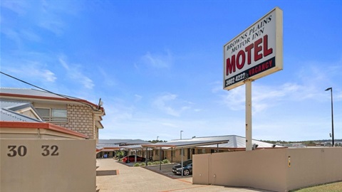 Browns Plains Motor Inn